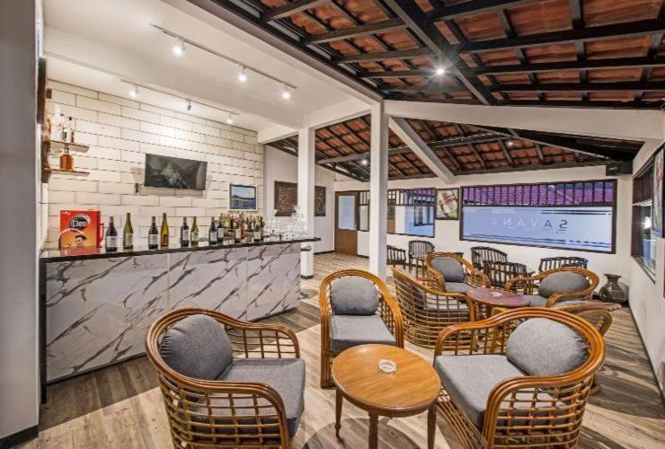 Grand Whiz Hotel Бромо Экстерьер фото